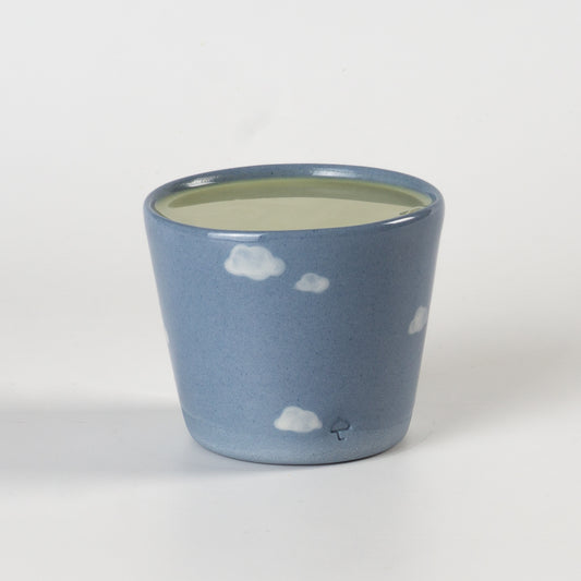 Стаканчик ручної роботи з хмарками